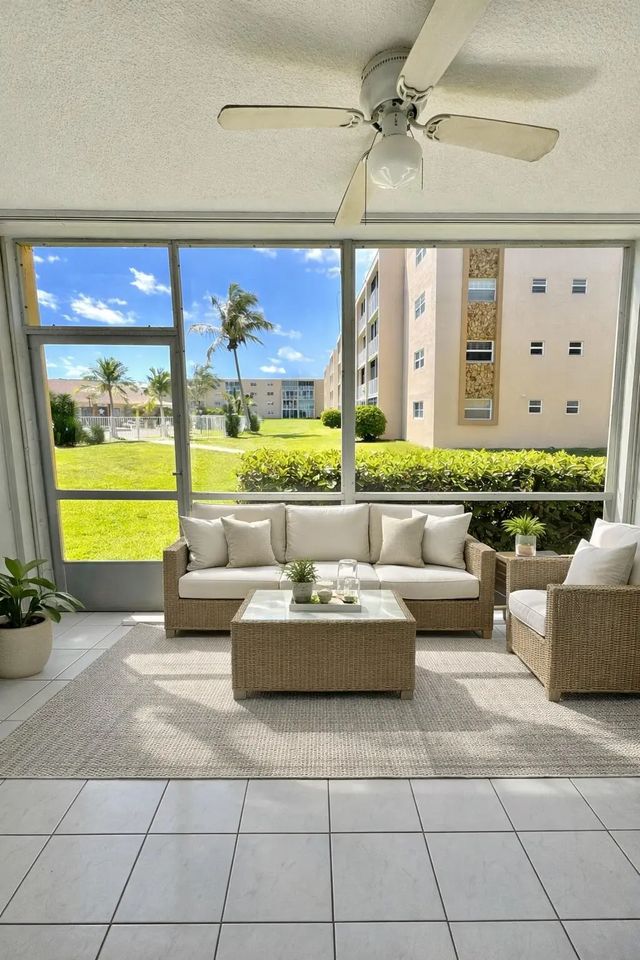 4 of 22 - 202 Se 10th Street #105, Dania Beach, FL