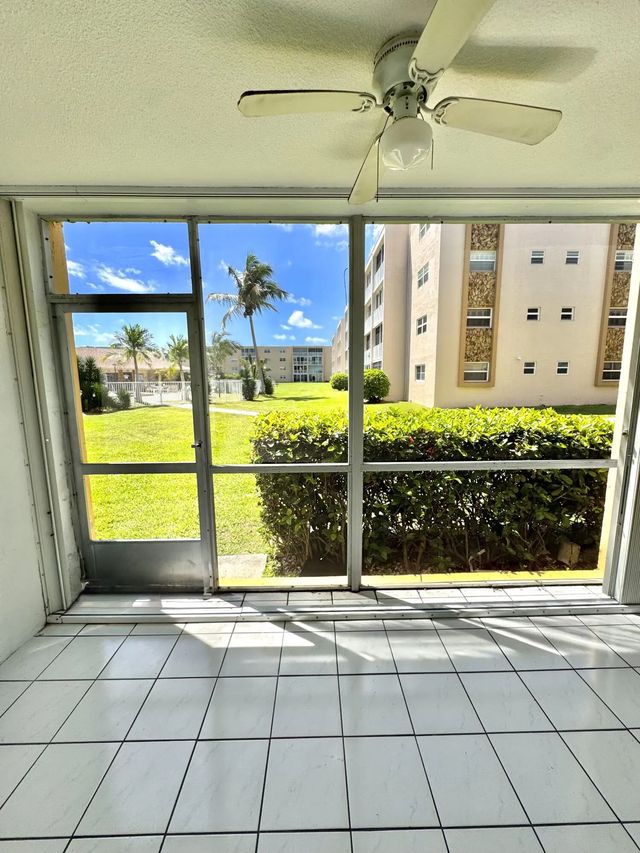 5 of 22 - 202 Se 10th Street #105, Dania Beach, FL