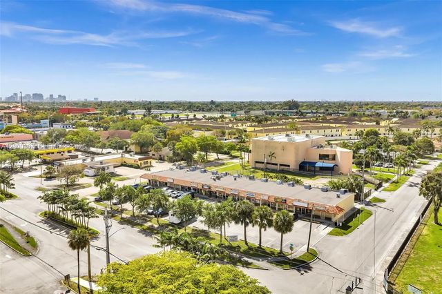 4 of 6 - 4200 Nw 12th Street, Lauderhill, FL