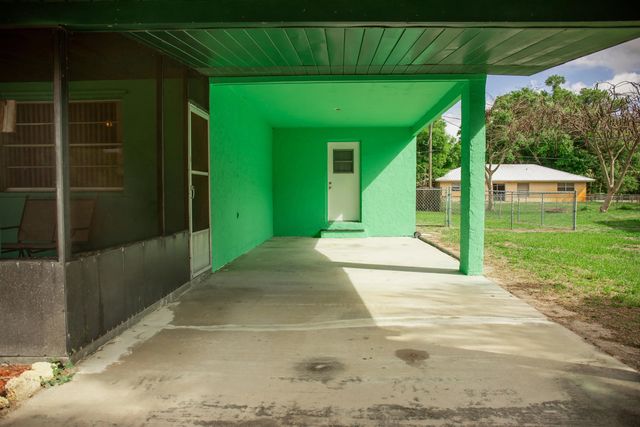 3 of 42 - 1120 Sw 8th Court, Okeechobee, FL