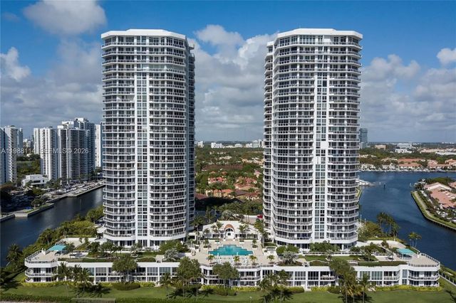 3802 Ne 207th Street #1001, Aventura