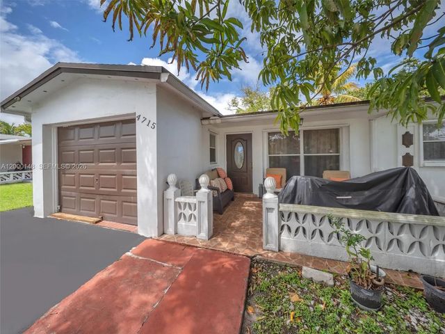 4715 Nw 43rd Street, Lauderdale Lakes