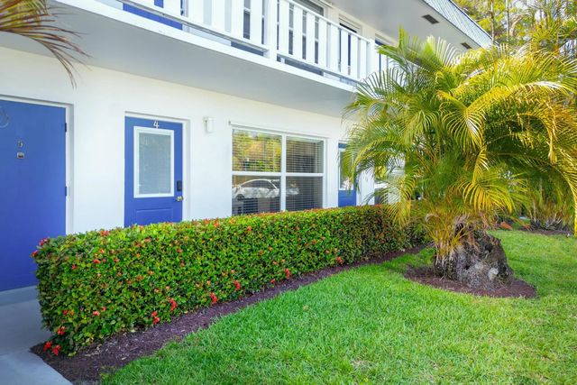 2 of 39 - 2929 Se Ocean Boulevard #e4, Stuart, FL