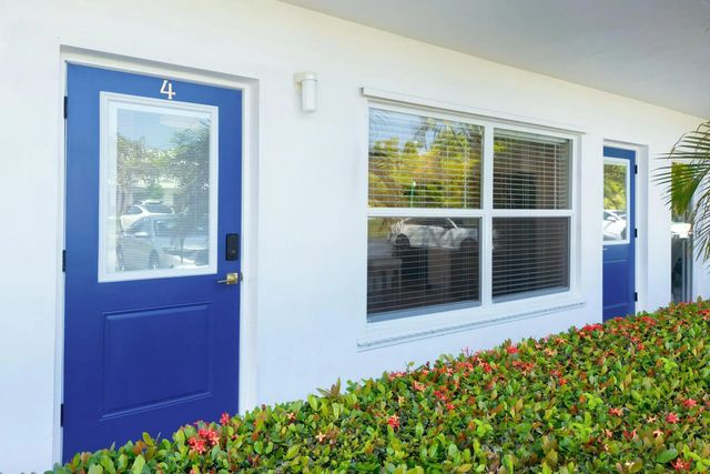 3 of 39 - 2929 Se Ocean Boulevard #e4, Stuart, FL