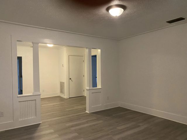 3 of 19 - 516 S 11th Street, Fort Pierce, FL