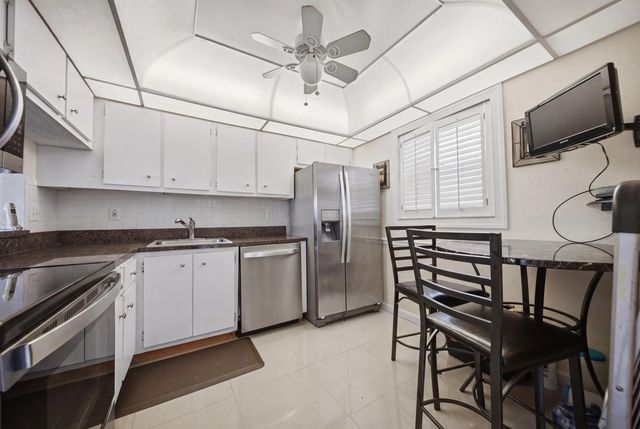 4 of 28 - 3040 Holiday Springs Boulevard #212, Margate, FL