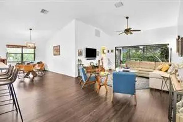 5 of 29 - 9807 Pavarotti Terrace ##201, Boynton Beach, FL