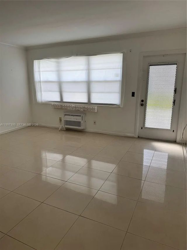 5 of 71 - 162 Westbury J #162, Deerfield Beach, FL