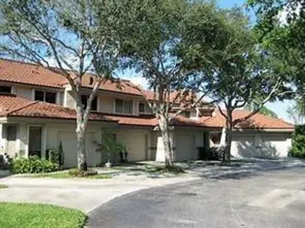 9322 Nw 9th Place #9322, Plantation