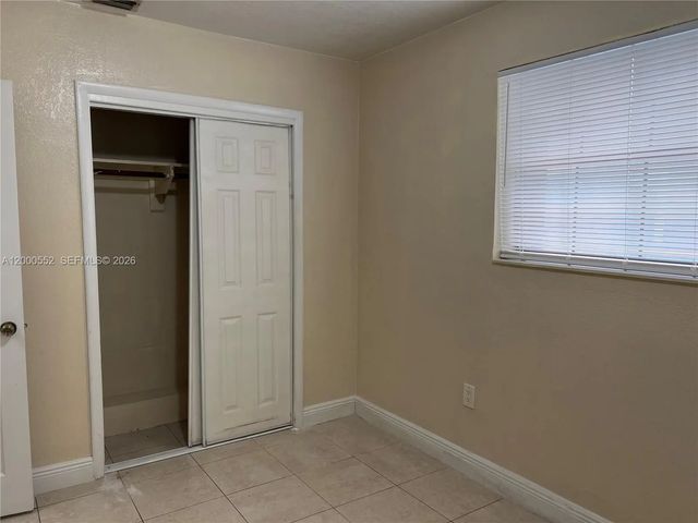 3 of 18 - 931 Nw 34th Way, Lauderhill, FL