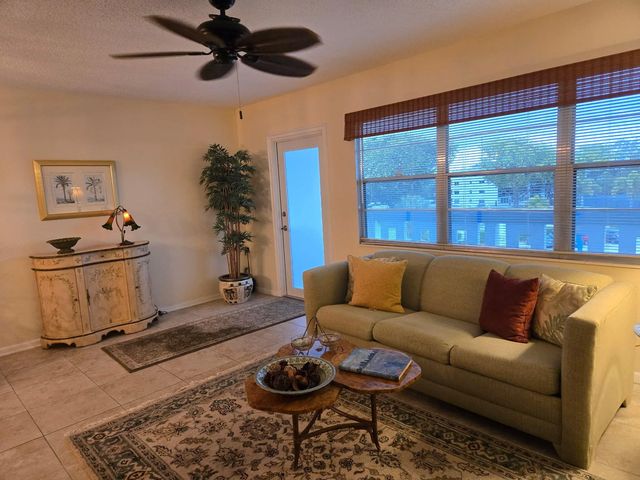 2 of 36 - 4047 N Newport  N #4047, Deerfield Beach, FL