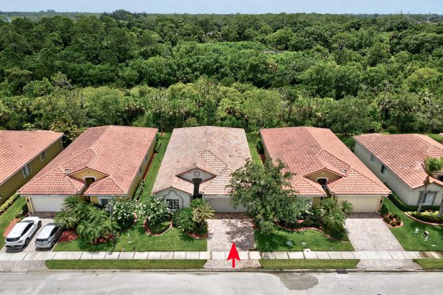 2 of 29 - 6188 Dorchester Way, Vero Beach, FL