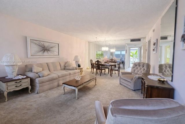 410 Se 2nd Street #305, Hallandale Beach