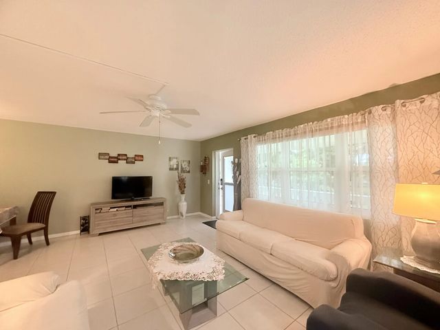 5 of 37 - 204 Durham D  #204, Deerfield Beach, FL