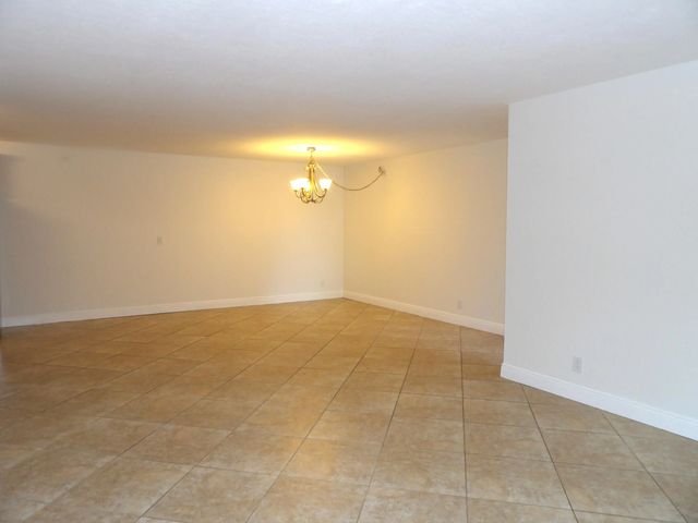 5 of 25 - 702 Sunny Pine Way #g1, Greenacres, FL