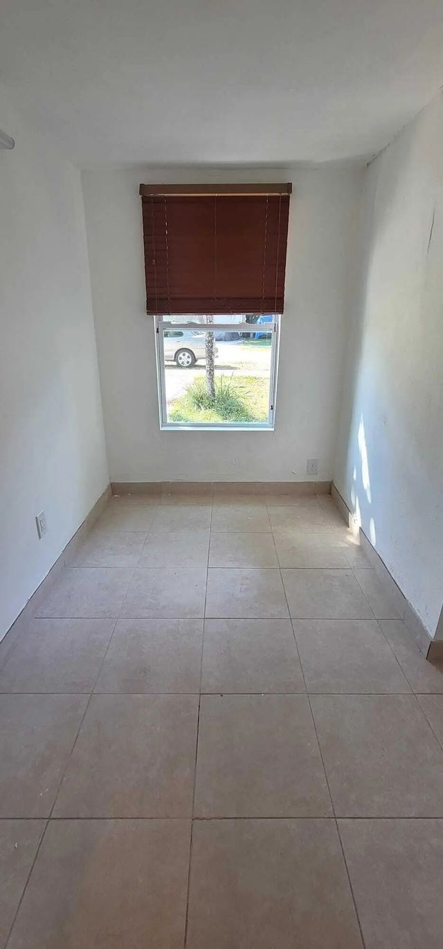 5 of 17 - 5721 Fillmore Street, Hollywood, FL
