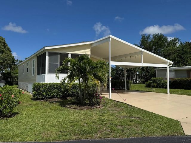 8924 Princess Donna Court E, Boynton Beach
