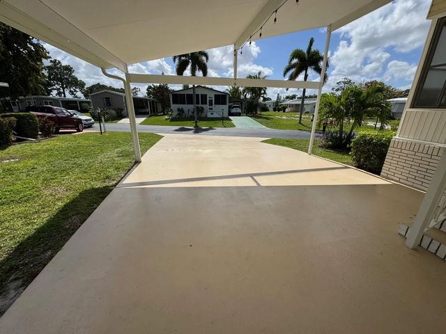 2 of 25 - 8924 Princess Donna Court E, Boynton Beach, FL