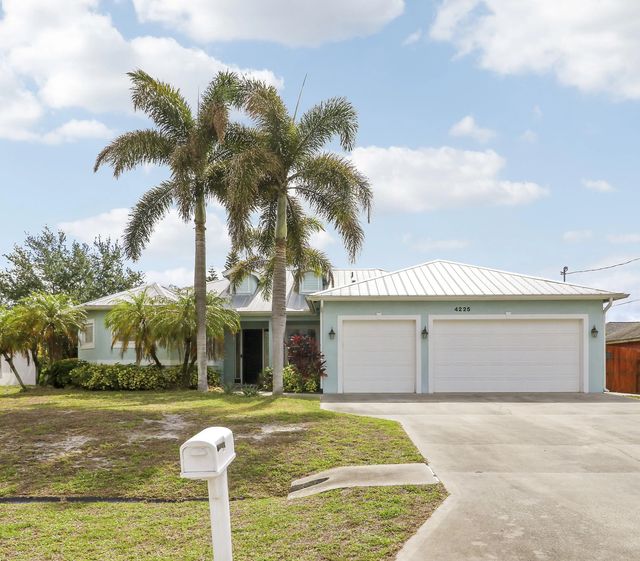 4225 Sw Ragen Street, Port St. Lucie