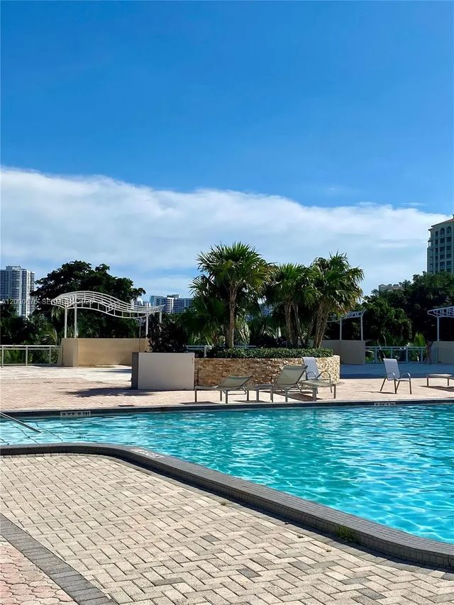 2 of 15 - 20379 W Country Club Drive #ph-40, Aventura, FL