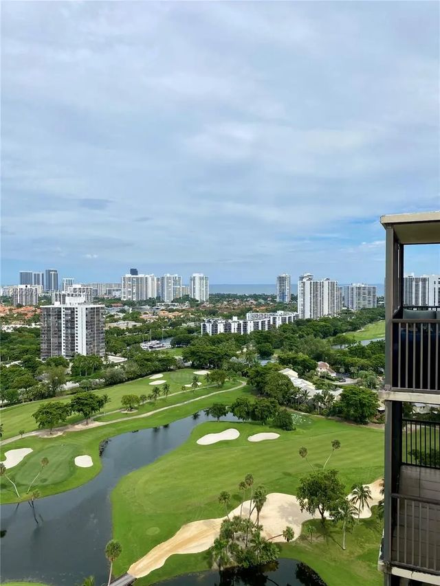 3 of 15 - 20379 W Country Club Drive #ph-40, Aventura, FL
