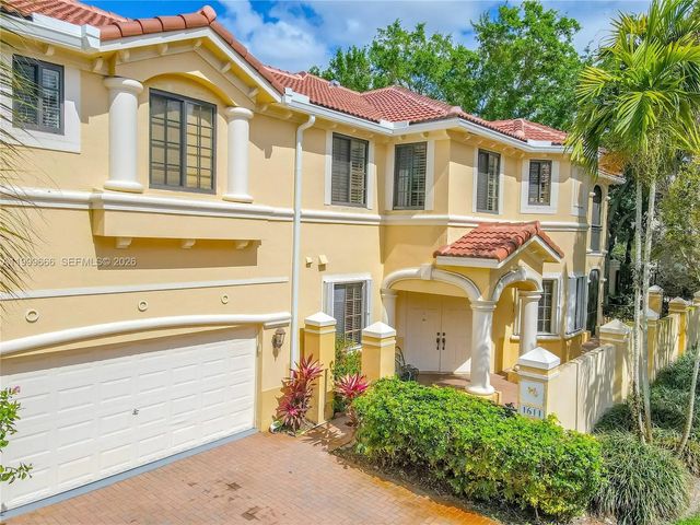 1611 Passion Vine Circle #12-2, Weston
