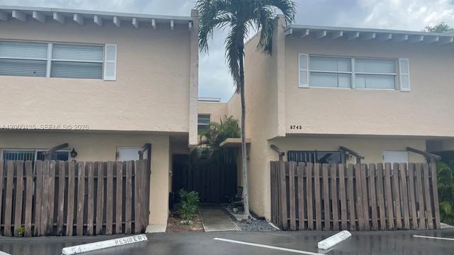 8741 Ne 4th Ave Road #8741, Miami Shores