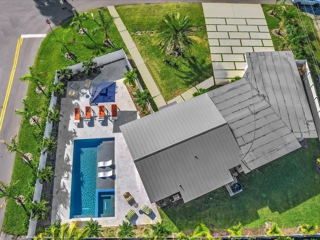 5 of 32 - 209 Ne 27th Drive, Wilton Manors, FL