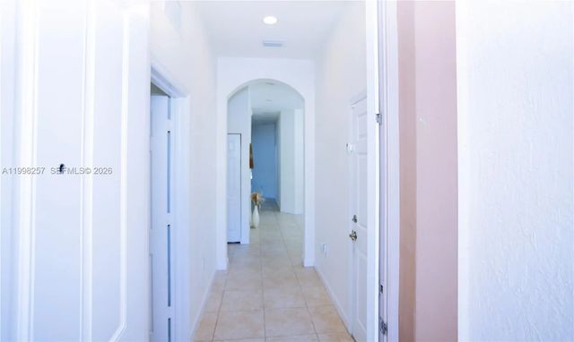5 of 25 - 470 Se 34th Terrace, Homestead, FL