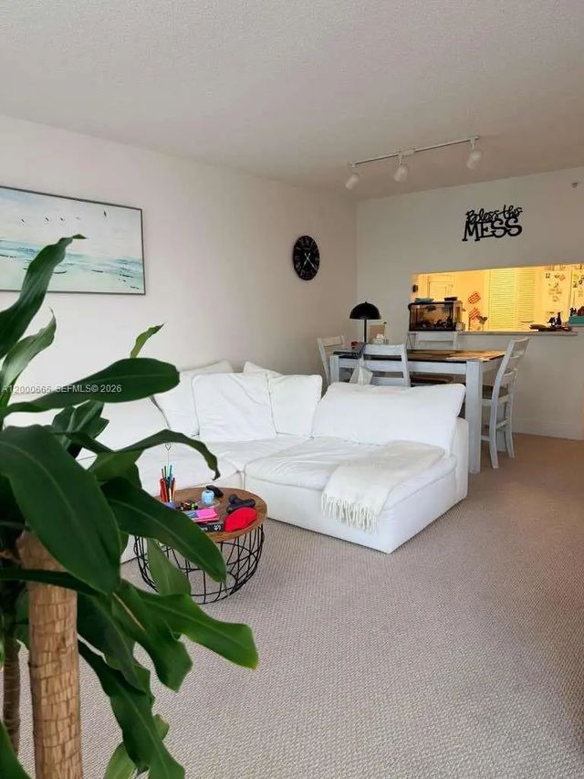 2 of 8 - 701 Brickell Key Boulevard #1501, Miami, FL