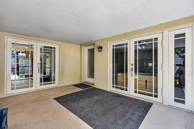 2 of 41 - 527 5th Terrace, Palm Beach Gardens, FL