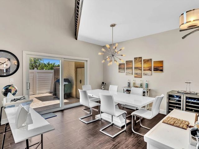 3 of 71 - 3432 Ne 16th Avenue, Oakland Park, FL