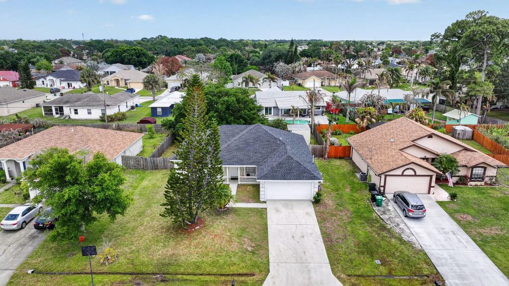 2979 Sw Moody Terrace, Port St. Lucie