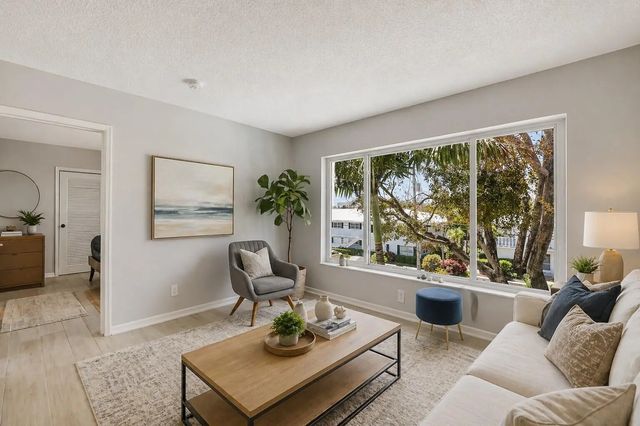 3 of 26 - 2829 Ne 30th Street #302, Fort Lauderdale, FL