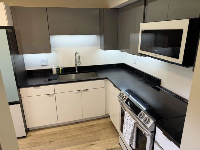 148 Lake Constance Drive #148, West Palm Beach