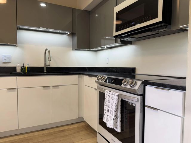 5 of 50 - 148 Lake Constance Drive #148, West Palm Beach, FL