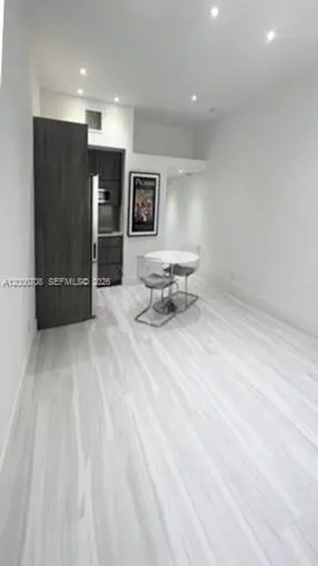 5 of 25 - 1915 Brickell Avenue #cc6, Miami, FL