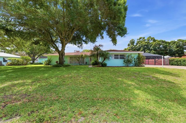 3 of 45 - 2115 15th Place, Vero Beach, FL