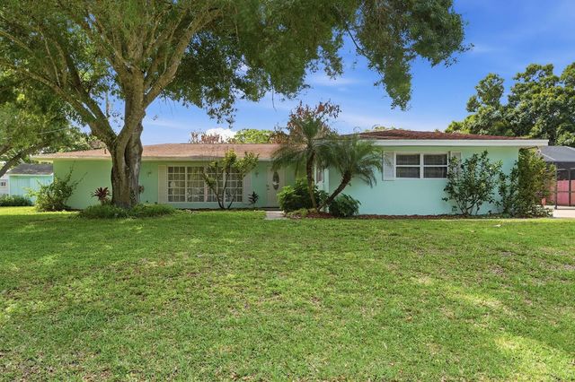 4 of 45 - 2115 15th Place, Vero Beach, FL