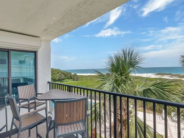 1700 Ocean Drive #306, Vero Beach