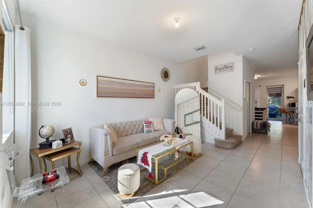 5 of 20 - 1061 Nw 208th Terrace, Miami Gardens, FL