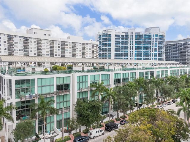 6000 Collins Avenue #527, Miami Beach