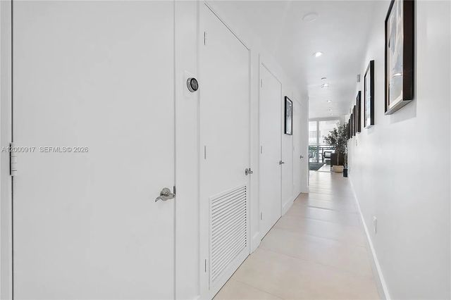 4 of 42 - 6000 Collins Avenue #527, Miami Beach, FL