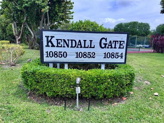 10850 N Kendall Drive #414, Miami