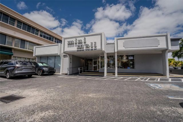 6115 Miramar Parkway, Miramar