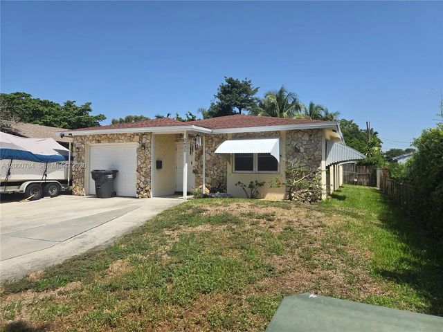 3 of 25 - 2635 Taylor Street, Hollywood, FL