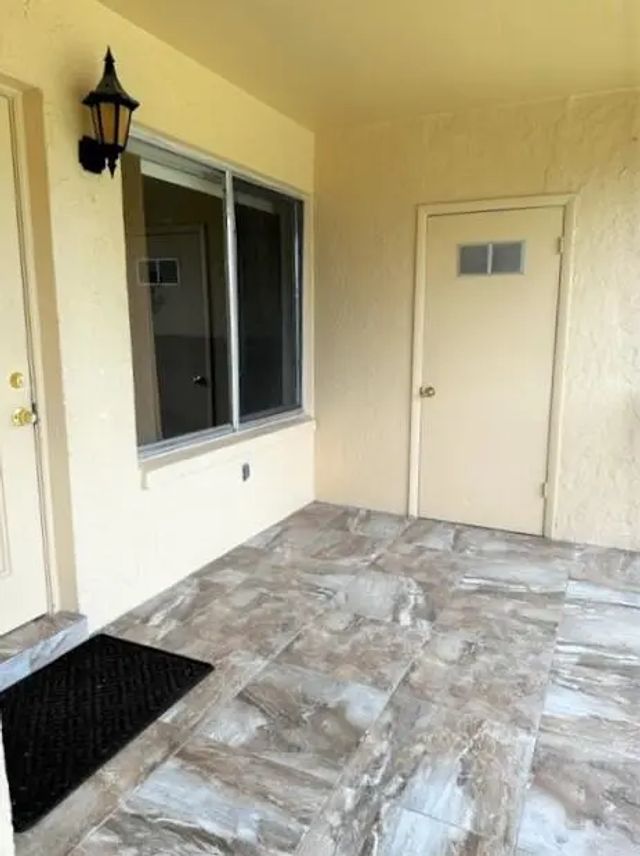 3 of 37 - 441 Pine Glen Lane #d-2, Greenacres, FL