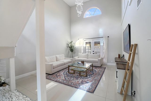 3 of 34 - 11303 Lakeview Drive #8-m, Coral Springs, FL