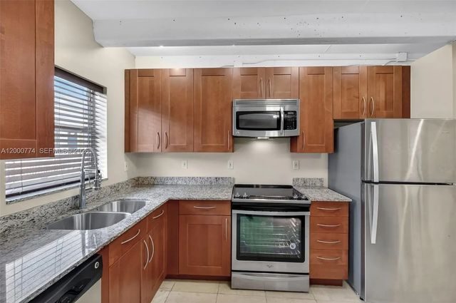 3 of 62 - 1519 Drexel Avenue #201 + Den, Miami Beach, FL