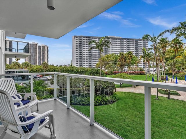 4 of 43 - 3300 Ne 36th Street #217, , FL